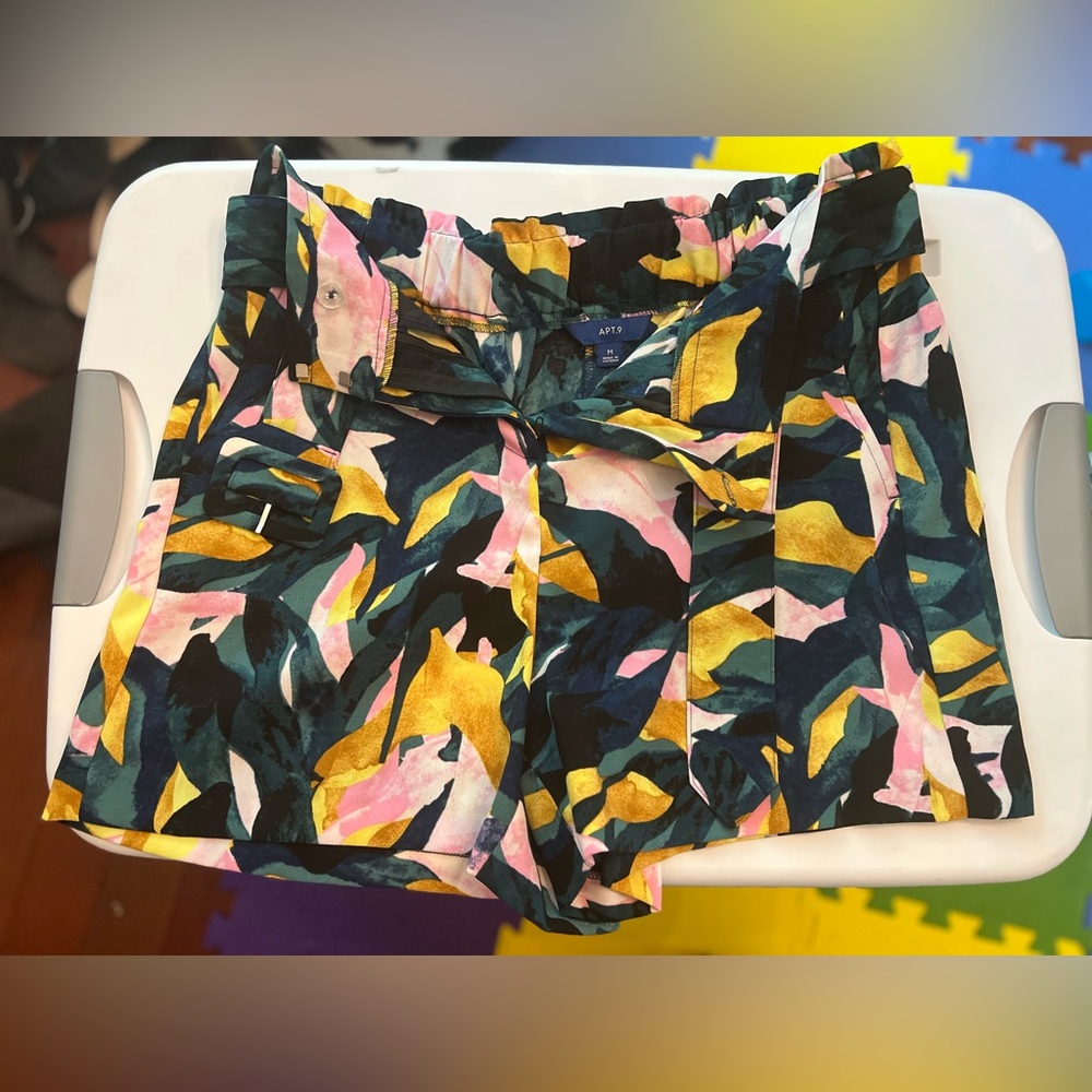 2/$15 Apt. 9 High Waist Shorts with belt size medium EUC